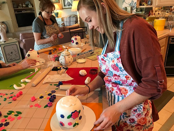 Teapot Cake Class